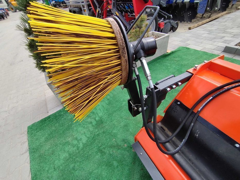 Zamiatarka drogowa uliczna hydrauliczna do ciągnika