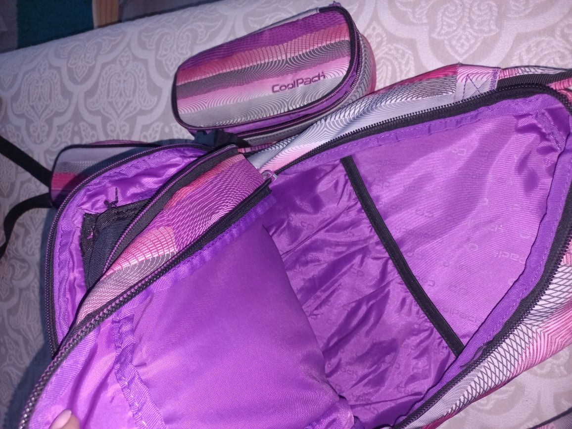 Plecak CoolPack dwukomorowy fioletowy, dwa piórniki i worek na kapcie