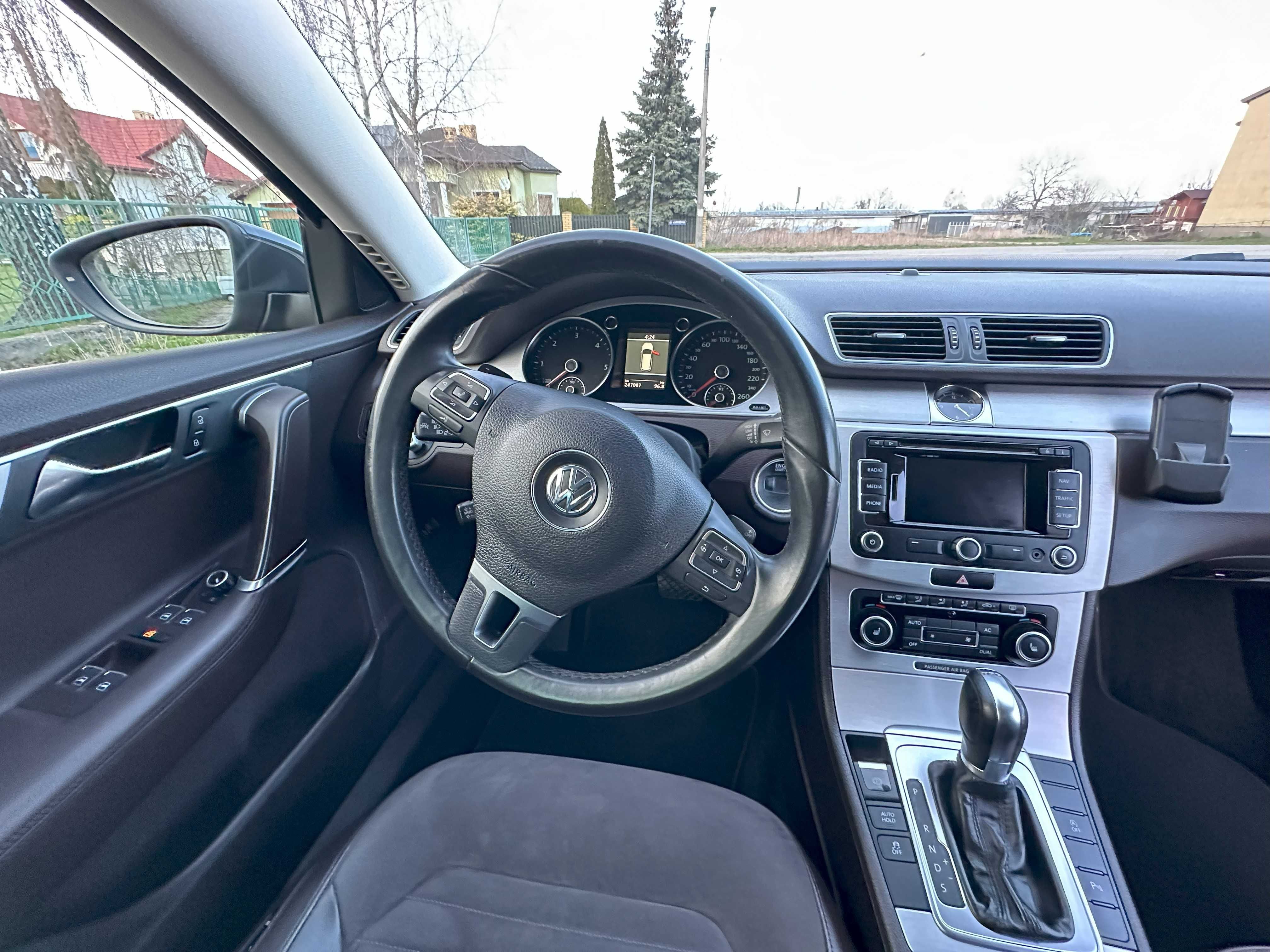 Sprzedam Volkswagen Passat B7 Kombi 2.0 TDI - 2012