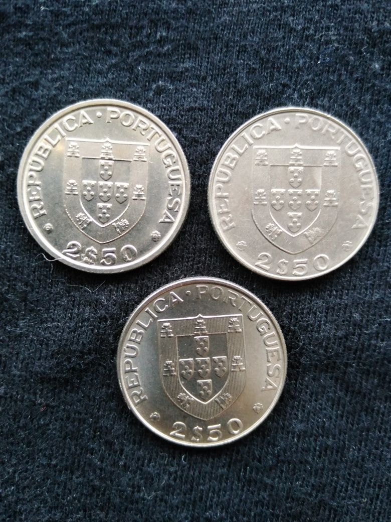 Coleção de moedas de2.5 escudos