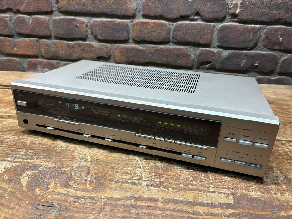 Amplituner DUAL CR 1320