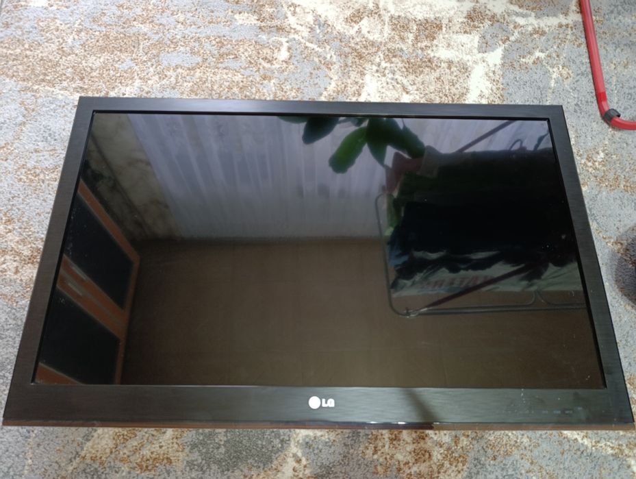 Telewizor LG 37"