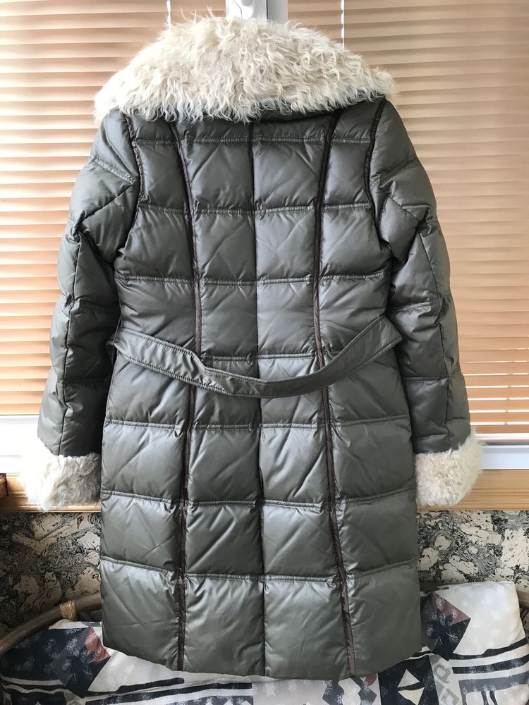 Женский пуховик продам