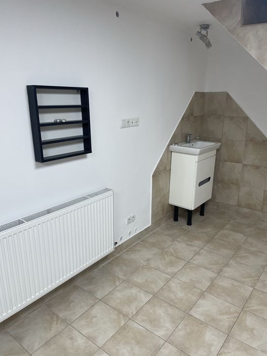 Здається в оренду комерційне приміщення у м. Коломия площа 68 кв.м