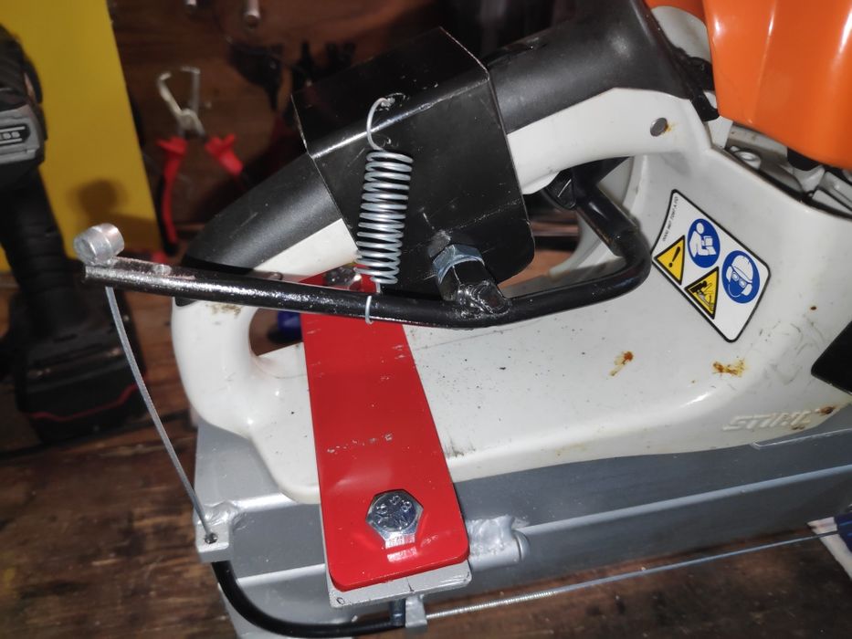 Cavalete de Motosserra de Quatro Pernas