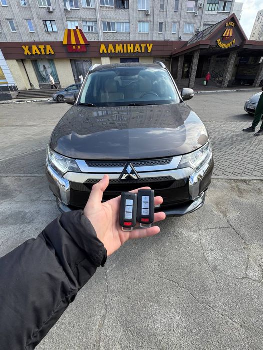 Виготовлення всіх видів автоключів «ВАШ КЛЮЧ»