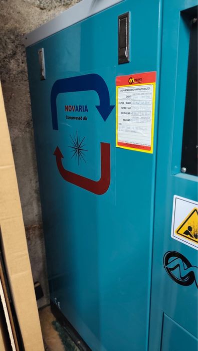 Compressor Insonorizado c/deposito 27l