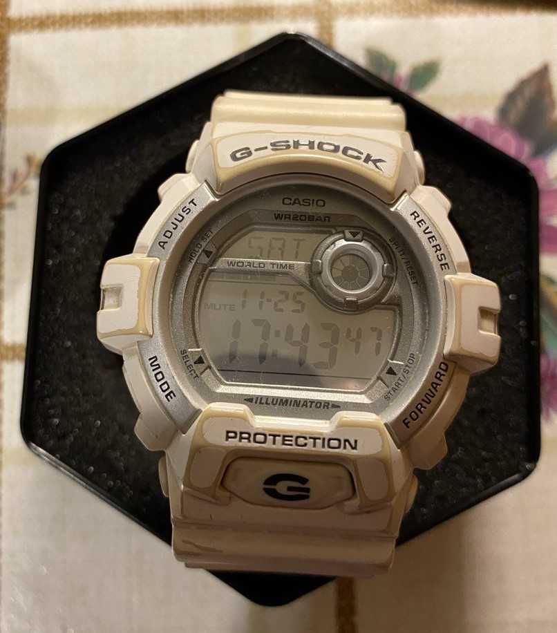 Casio G-Shock G-8900A