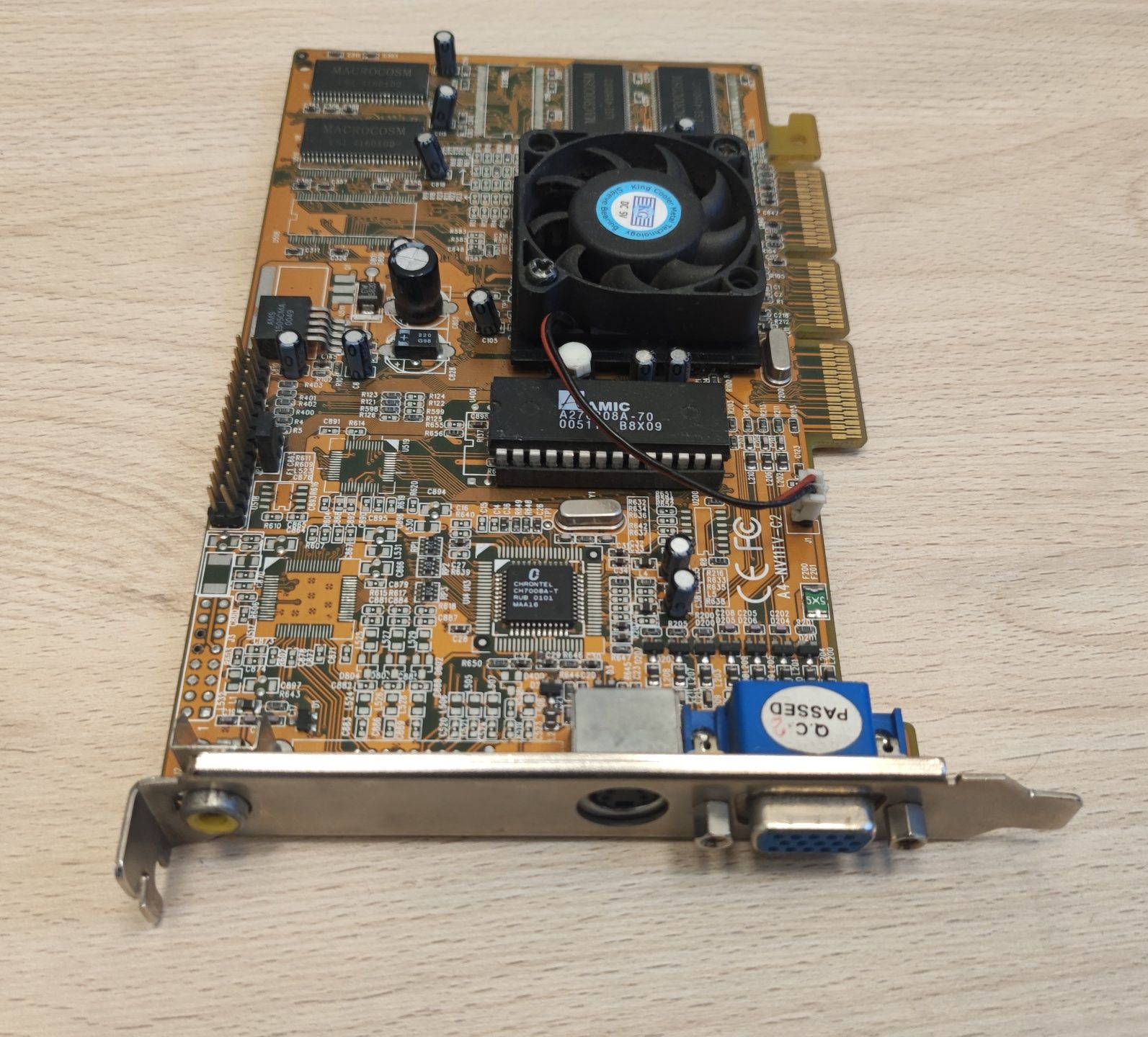 Karta graficzna GeForce ANV11C24P-32MB na złączu AGP