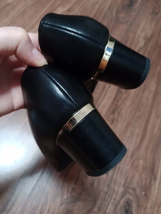 Туфлі класика, Mida, на платформі, натуральна шкіра