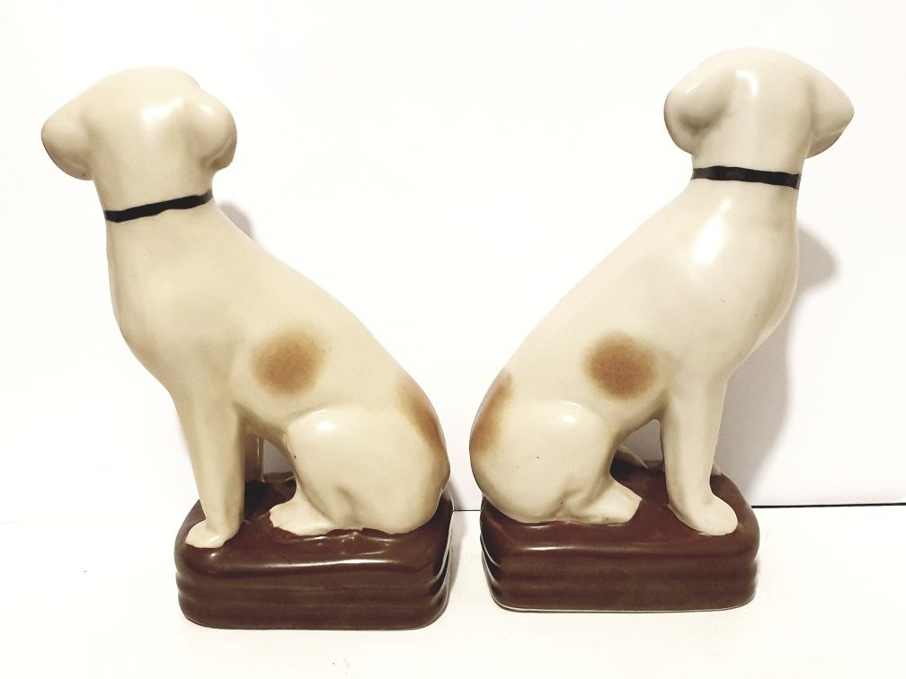 Lindissimo par de figuras cães vintage em porcelana policromada
