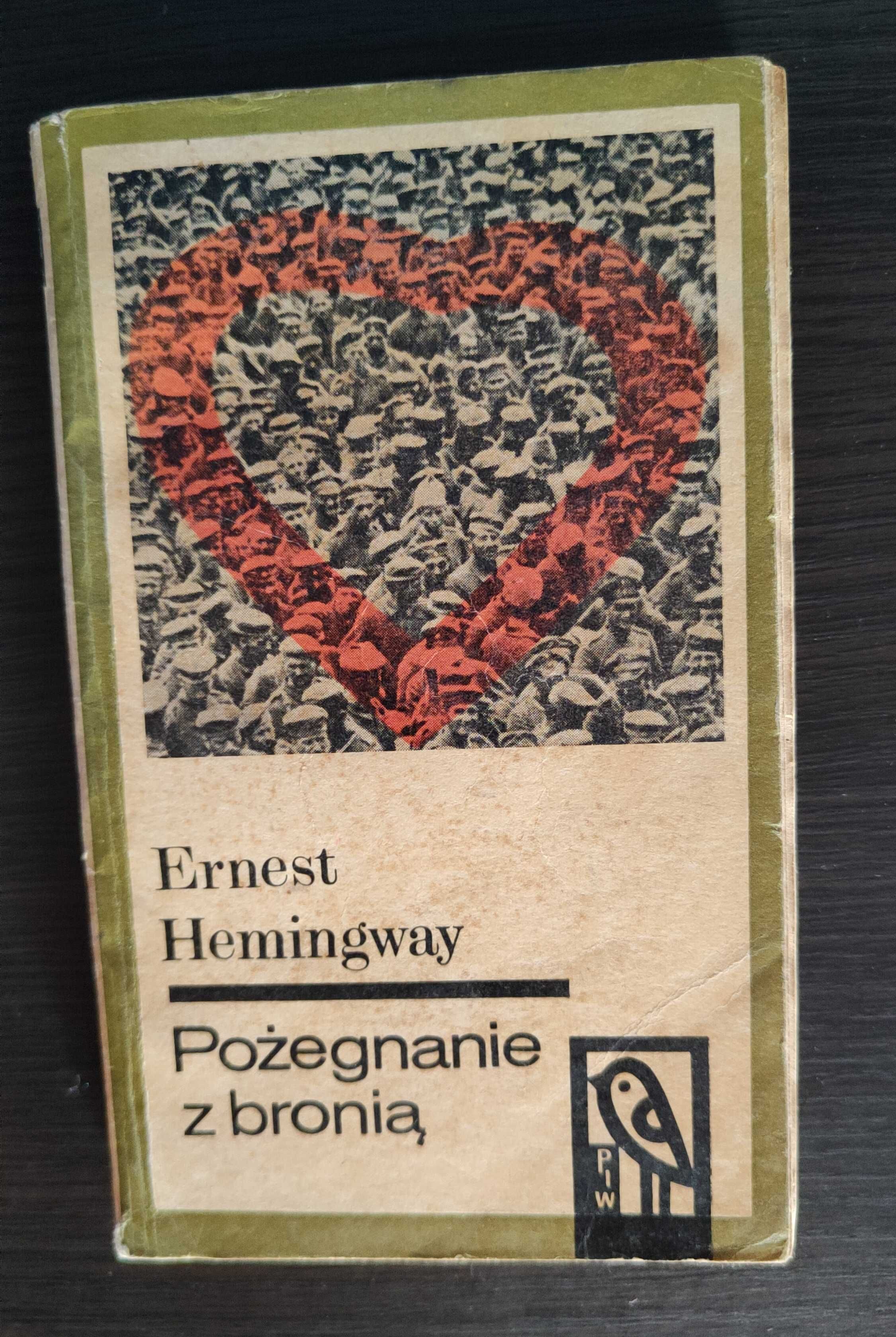 Książka pożegnanie z bronią, Ernest Hemingway