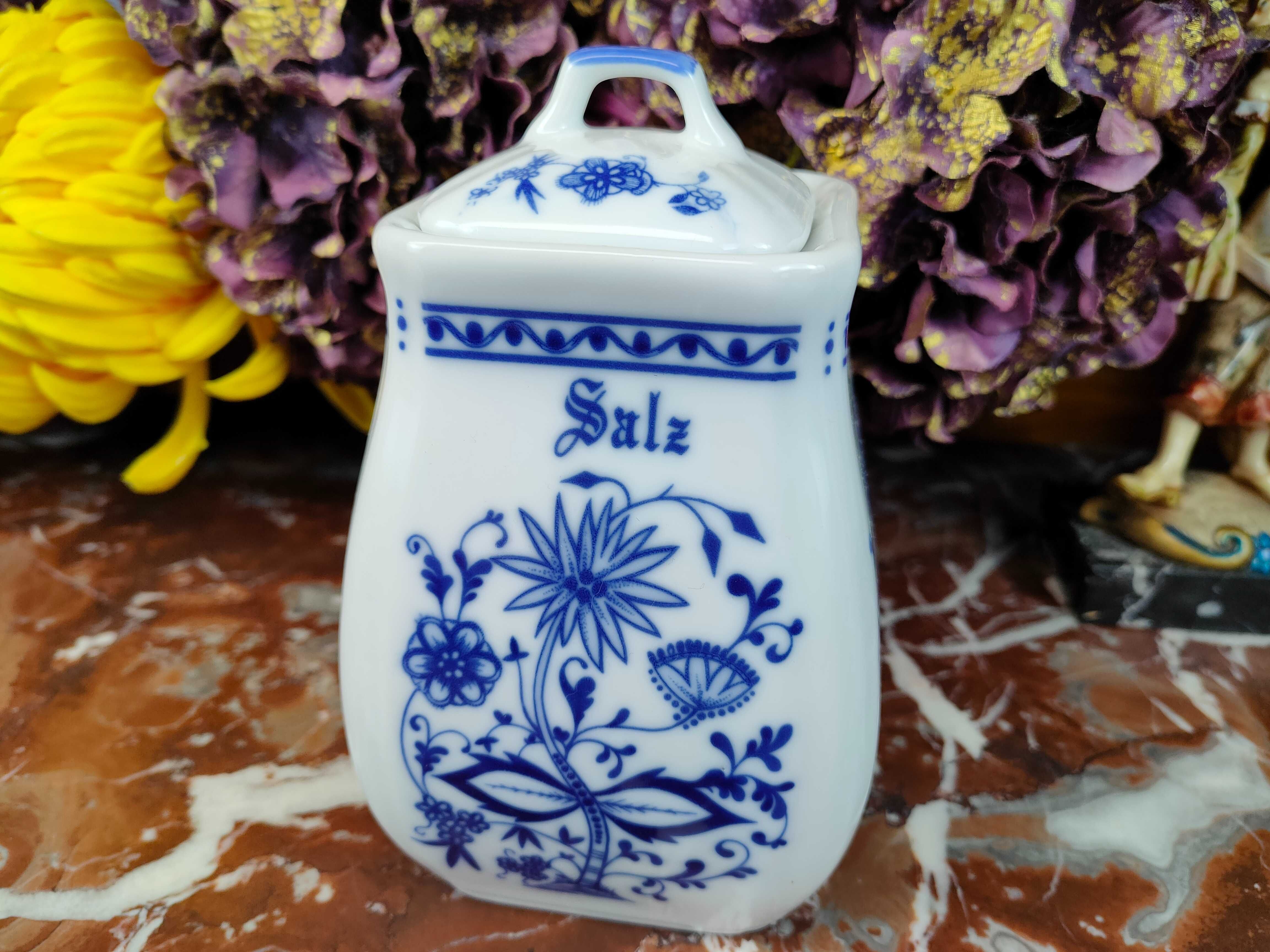 Śliczny duży porcelanowy pojemnik na sól - Wzór Cebulowy - 800 ml