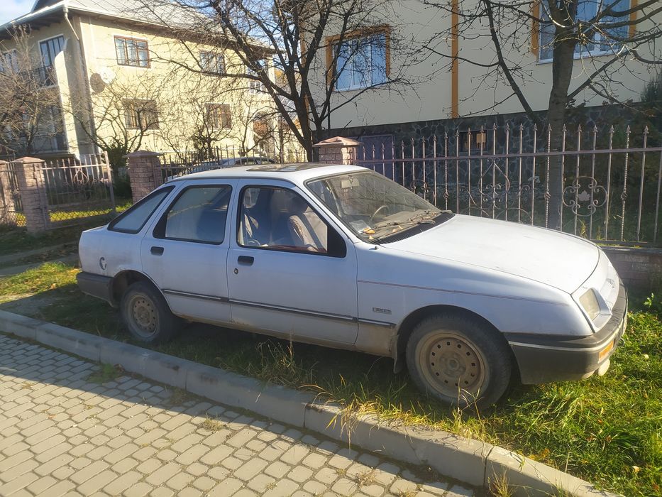Ford sierra 1.6  бензин 1986 рік