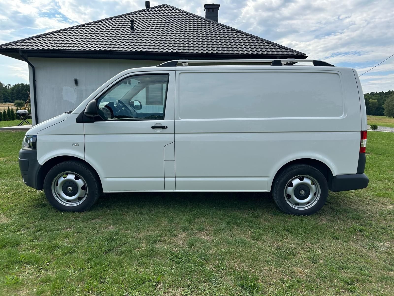 Sprzedam VW T5 LIFT 2.0 TDI 102KM  2013