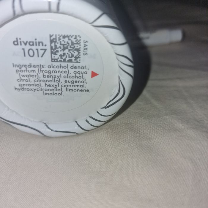 2 perfumes divain