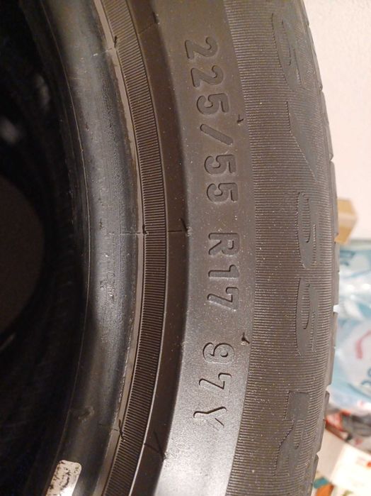 Komplet używanych opon PIRELLI 225/55R17 97 Y