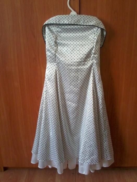 Платье в стиле ретро