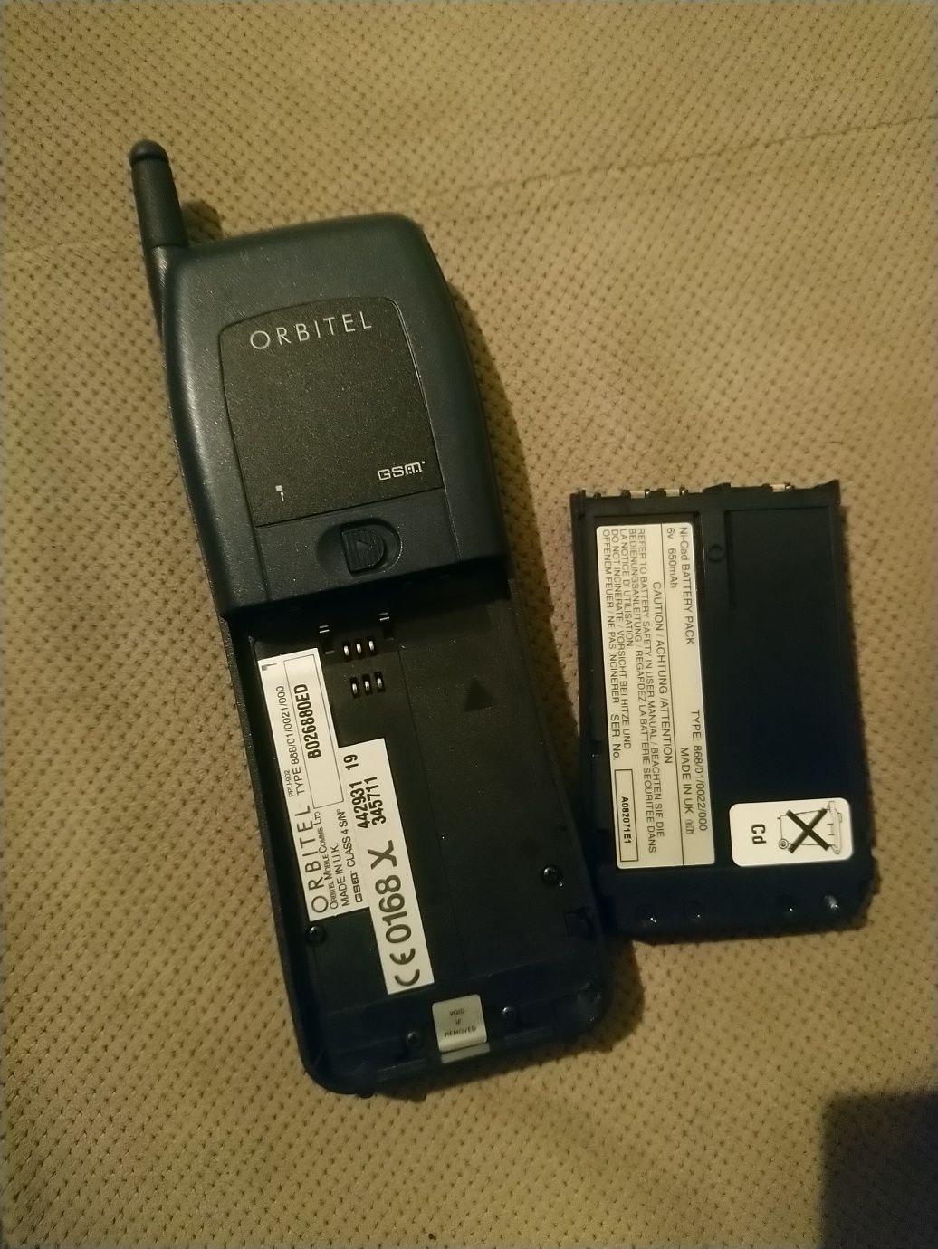 Telefon komórkowy orbitel 902