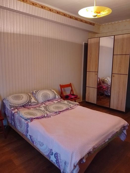 Подобово 1к  ,р-н критий ринок ,ТЦ Посад ,