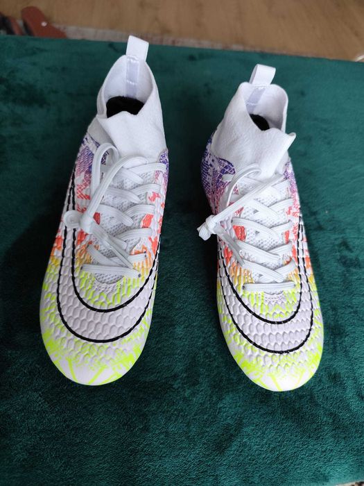 Vtasq białe Buty Piłkarskie dla Dzieci - rozmiar 36