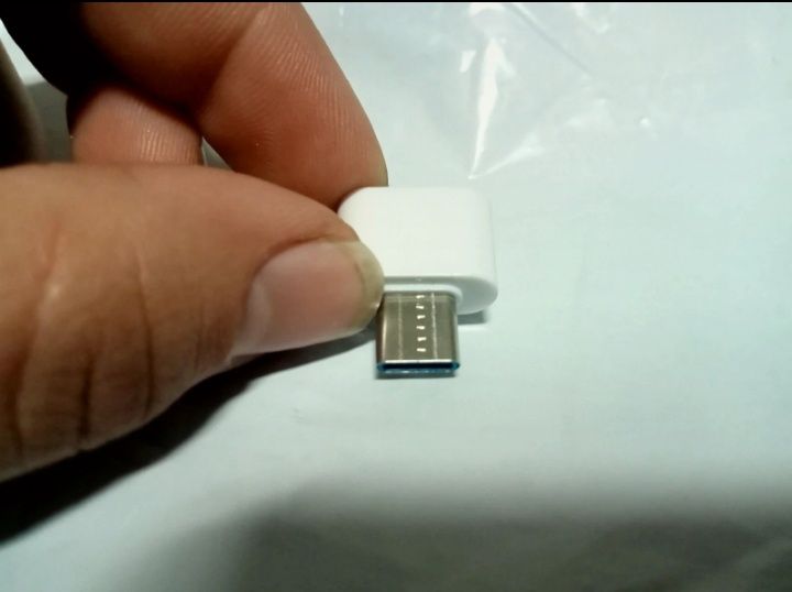 Adaptadores OTG micro USB e tipo C para USB
