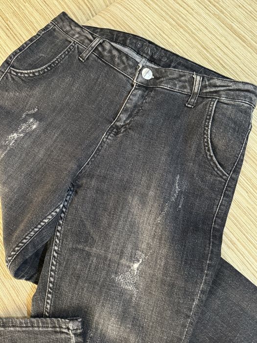 Джинси чорного кольору