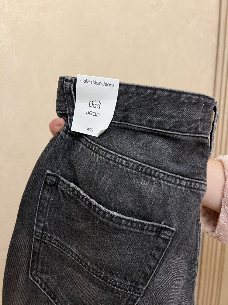 Джинси calvin klein dad jeans