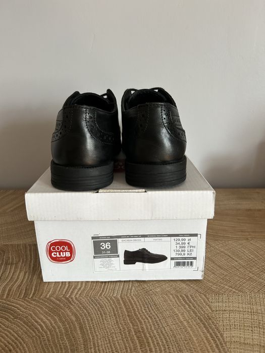 Buty r. 36 skórzane eleganckie czarne do Komunii Smyk