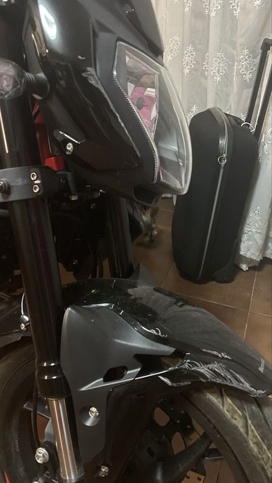 Benelli bn 125, ler descricao
