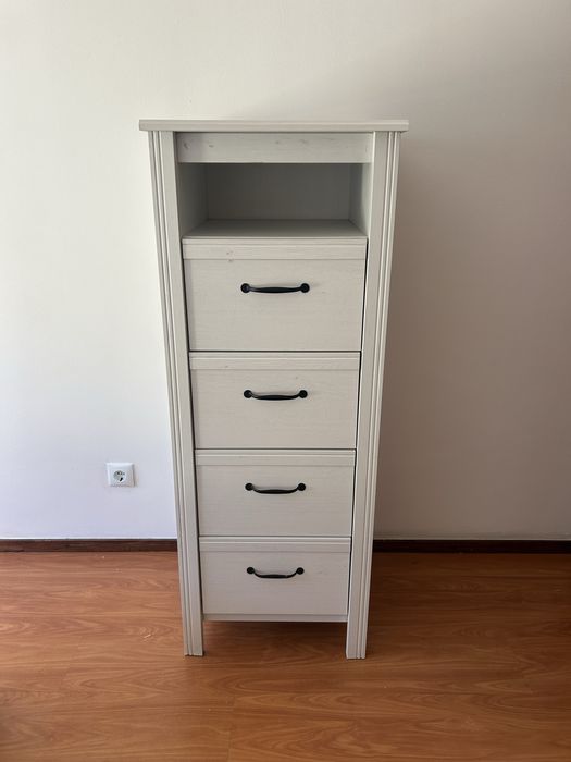 Comoda branca ikea