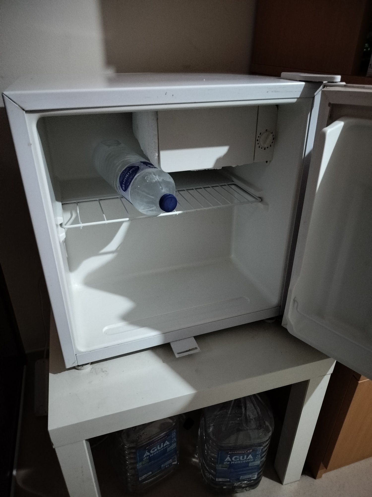 Minifigorifico/minibar