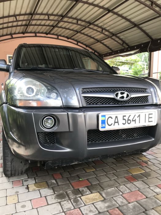 Hyundai Туксон 2.7 газ/ бензин  v6 4 vd