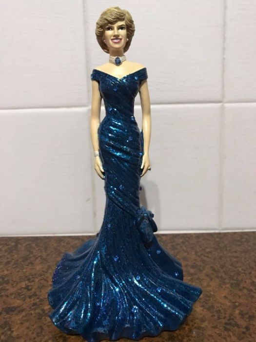 Фигурка статуэтка Принцесса Диана Royal Family Princess Diana скульпт