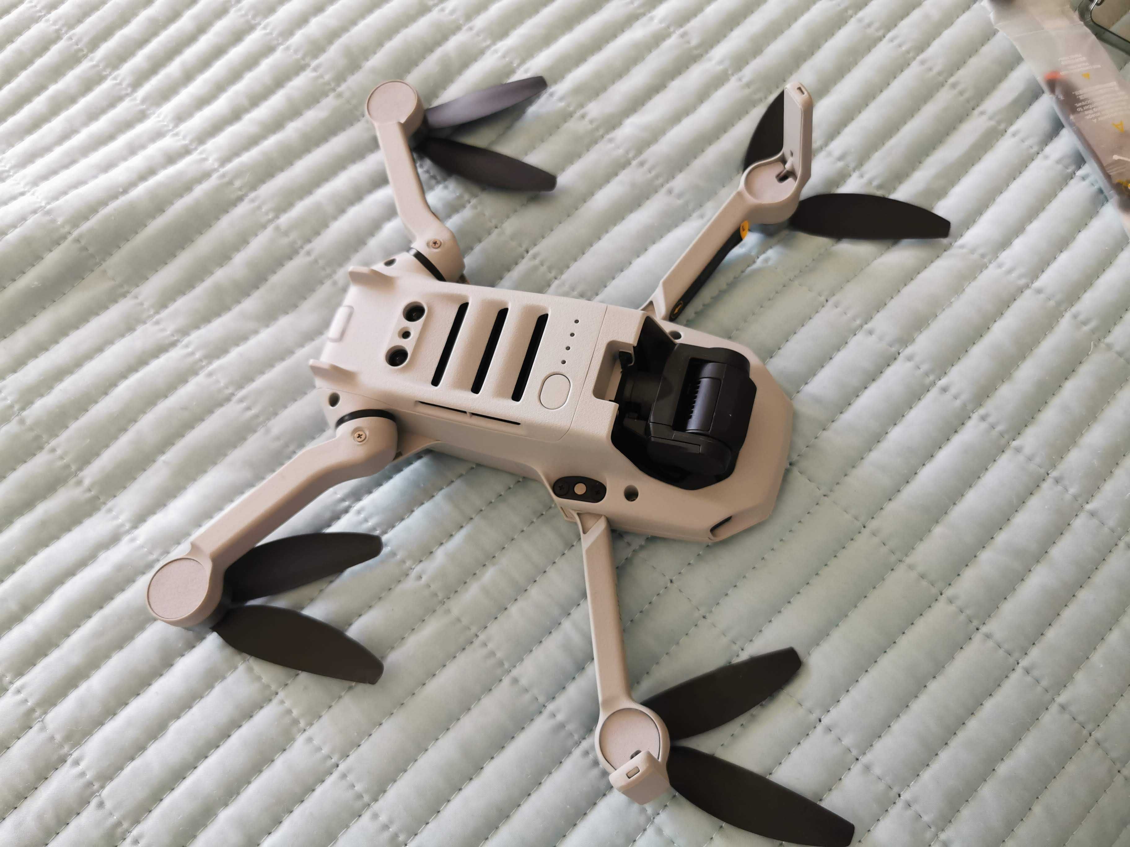 Dron Dji Mini SE jak nowy