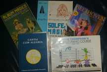 Método para piano,manuais de música e cânticos liturgicos