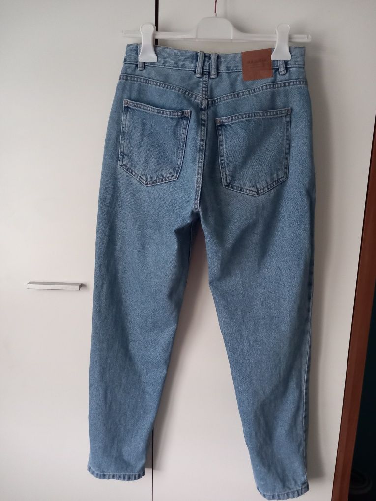 Spodnie mom Pull &Bear