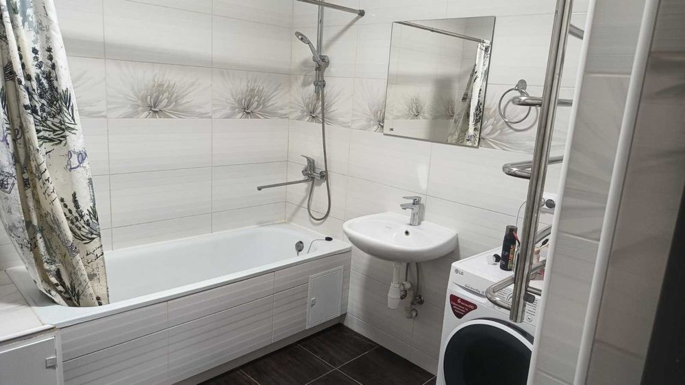 Без комісії кімната в 3-к квартирі на вул. Максимовича, 7в