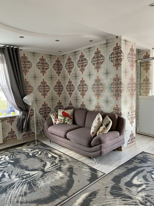 Двокімнатна квартира в центрі з ремонтом,меблями та технікою.