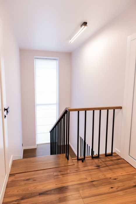 Продається унікальний архітектурний та дизайнерський будинок!