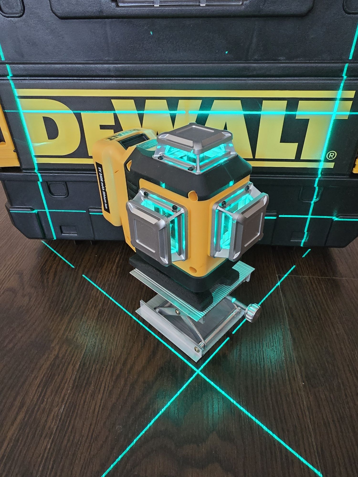 Лазерный уровень Dewalt 4D 16 линий, лазерний рівень