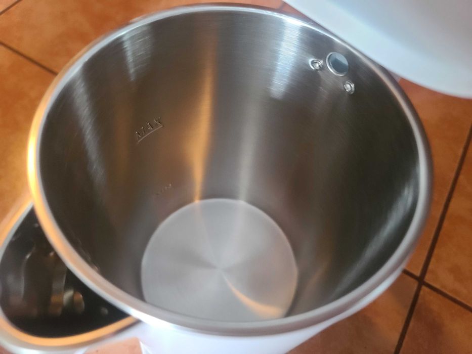 Електрочайник AENO EK2 1.5л  2200Вт цільна колба фільтр 360 градусів