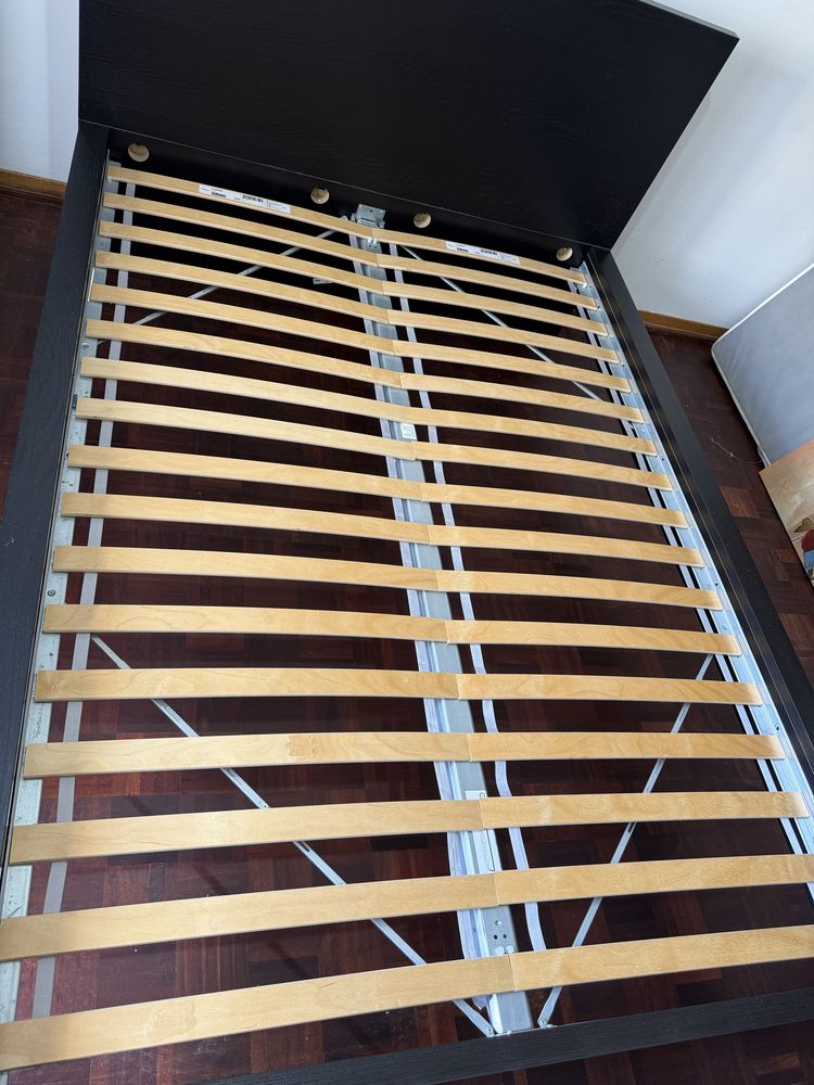 Cama Malm excelente 1,40x2,00 na Tapada das Mercês