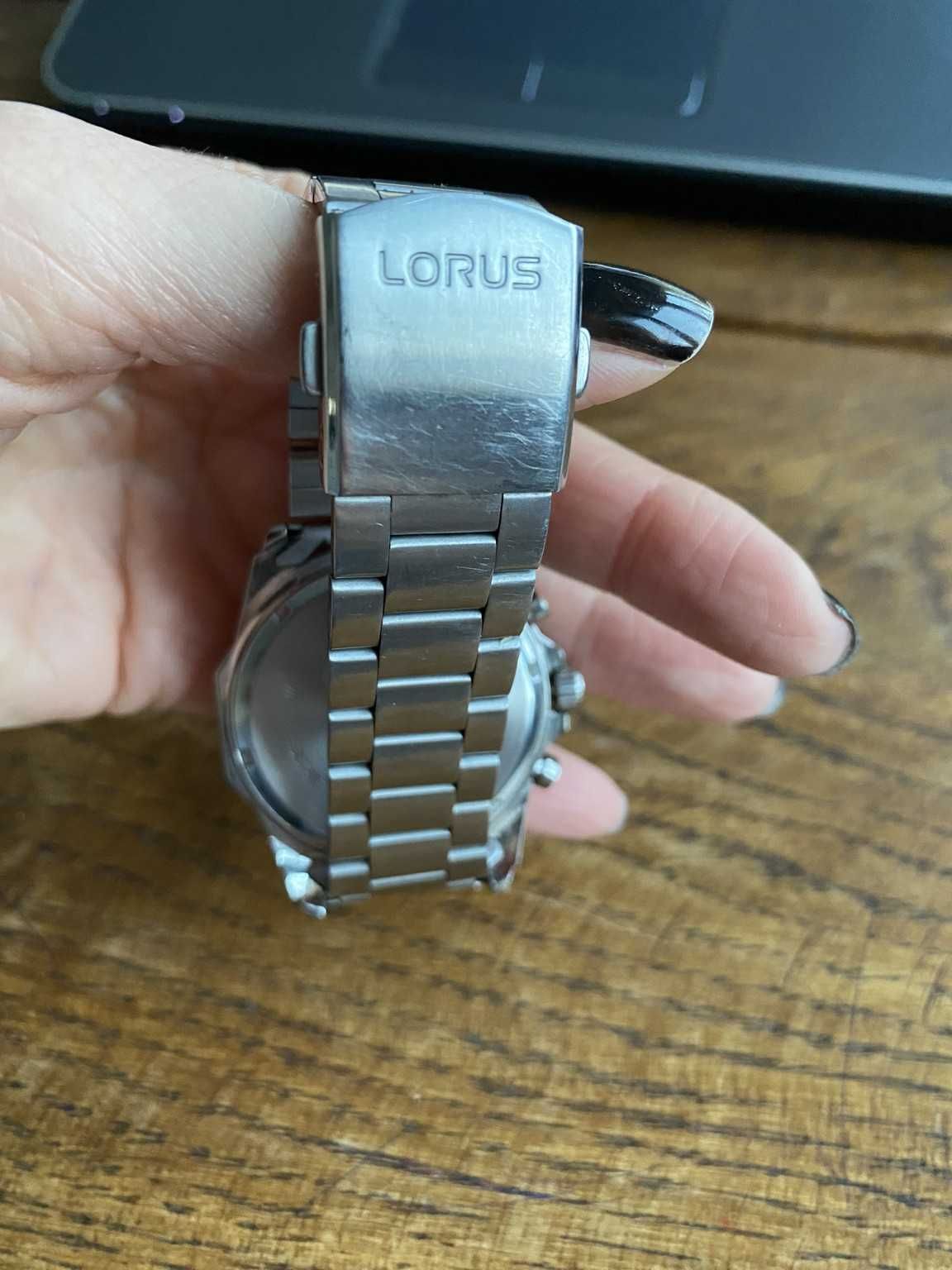 Zegarek męski Lorus Chronograph Rm381Ex9 analogowy na bransoletce