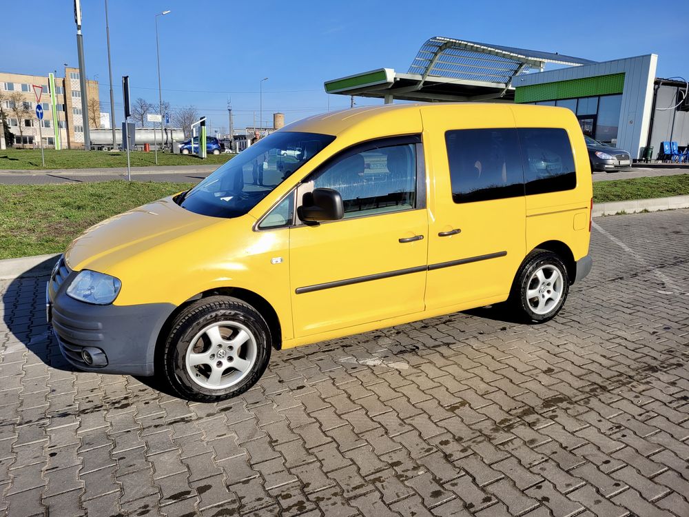 АВТО Volkswagen Caddy 2.0 Дизель/2006 - В отличном состоянии!