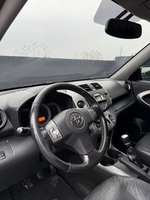 Тойота рав 4  дизель