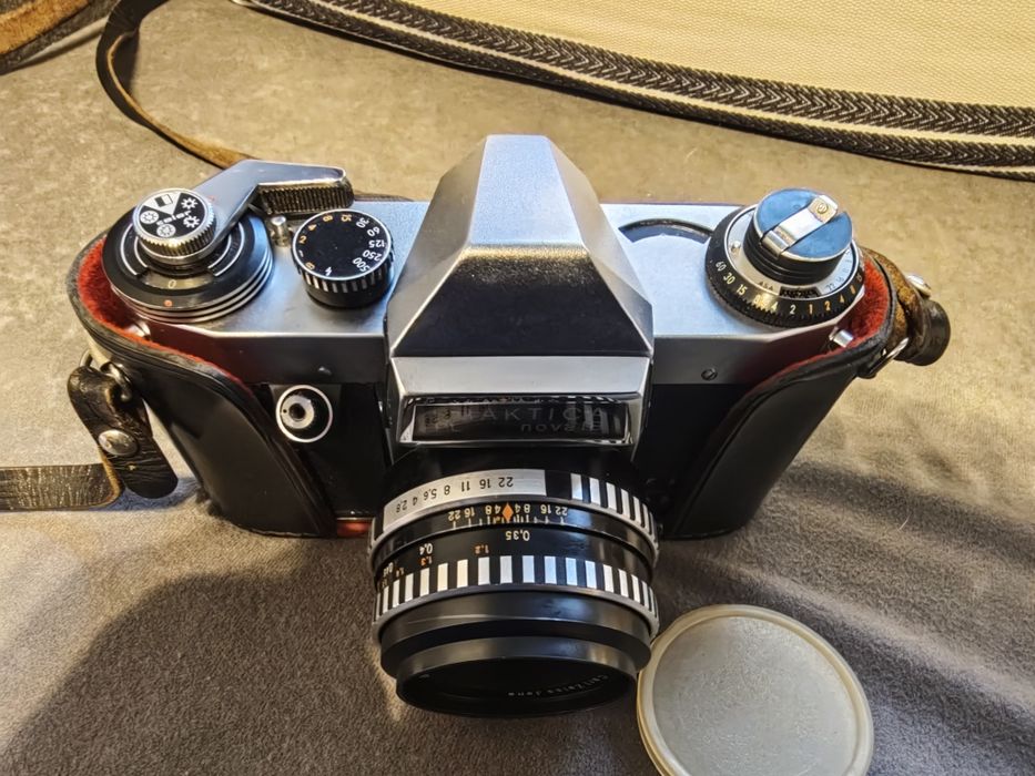 Aparat fotograficzny Praktica PL Nova 1B Carl Zeiss Jena