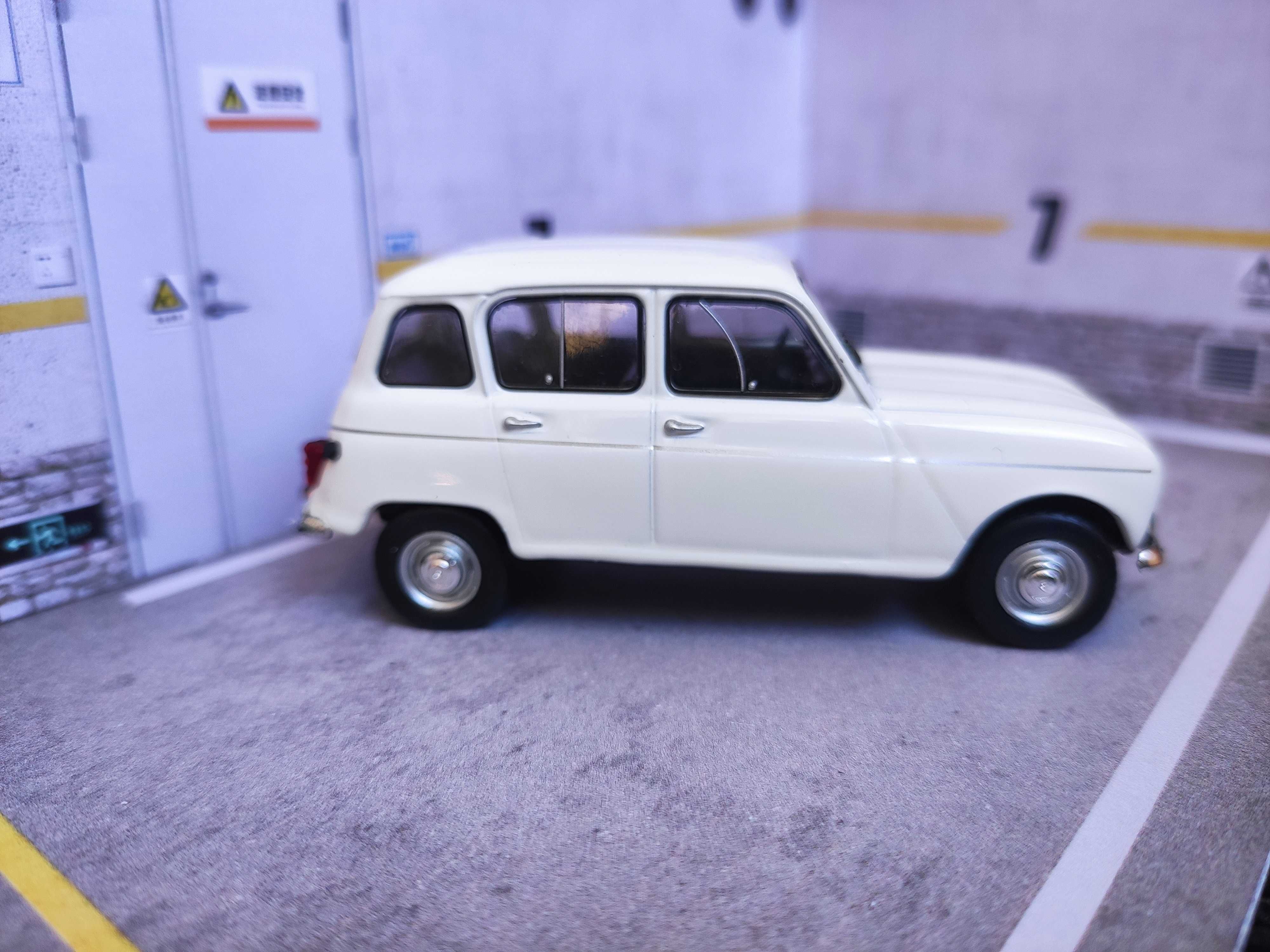 Carro Miniatura Renault 4L - escala 1:43 - Oferta Envio (ESGOTADO)