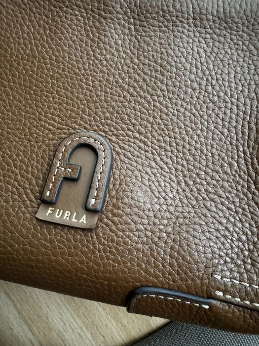 Шкіра сумка кросбоді від Furla