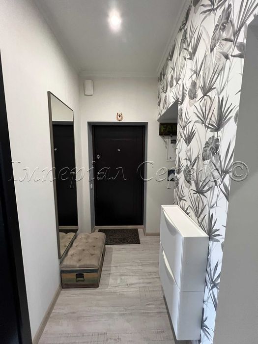 Продам 3 кімнатну квартиру по вул. Богдана Хмельницького